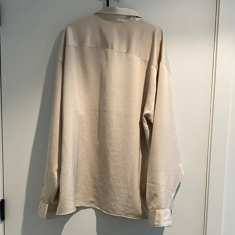 Abercrombie & Fitch Cream Button Down Shirt - Picture 3 of 5